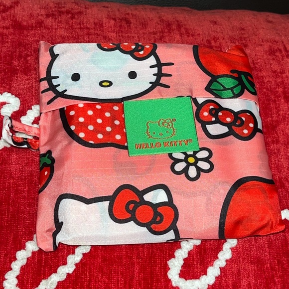BAGGU Hello Kitty Red Apples Reusable Tote Bag NEW NWOT - Picture 1 of 2